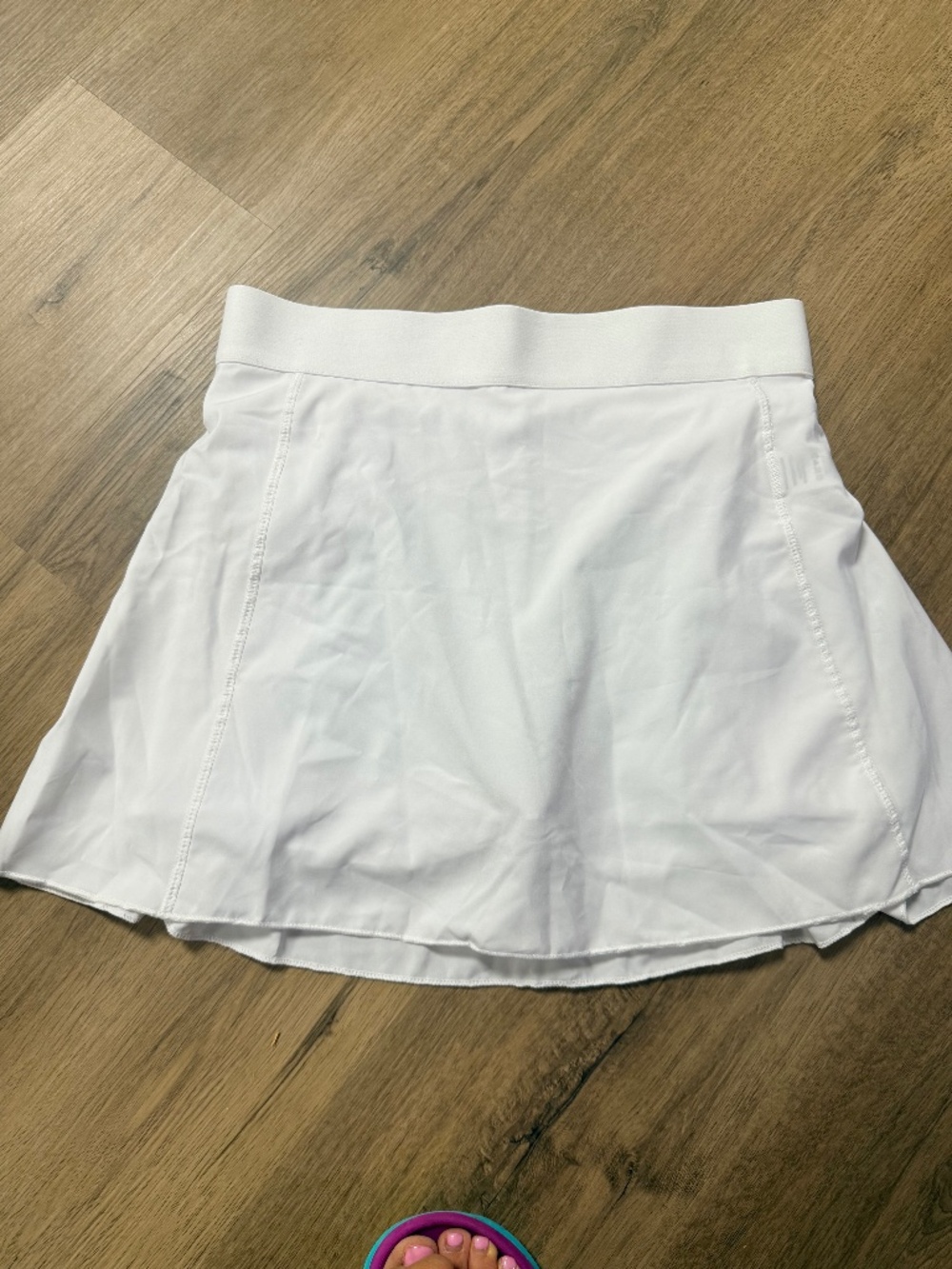 Women’s White Tennis / Athletic Skirt – Size Medium – NEW, Never Worn
